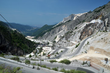 Cave di marmo sulle alpi Apuane