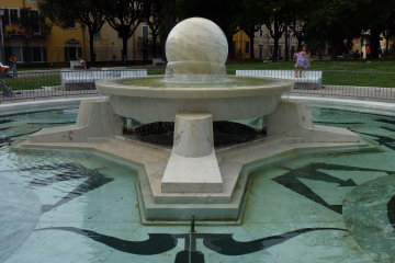 Piazza Gramsci, Carrara