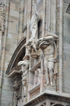 Statue duomo Milano