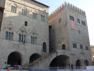 Piazza del Popolo, Todi