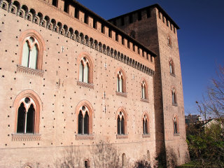 Pavia, Visconteo castle